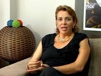 Renata Braga é entrevistada no programa Glamour