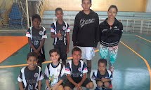 Jogos finais de campeonato da Escolinha de Futsal Menor da Garoto(a) acontecem no final de semana